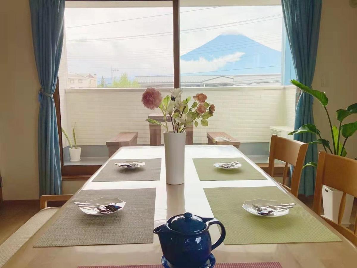 宝栄villas House A棟b棟 فوجيكاواجوتشيكو المظهر الخارجي الصورة