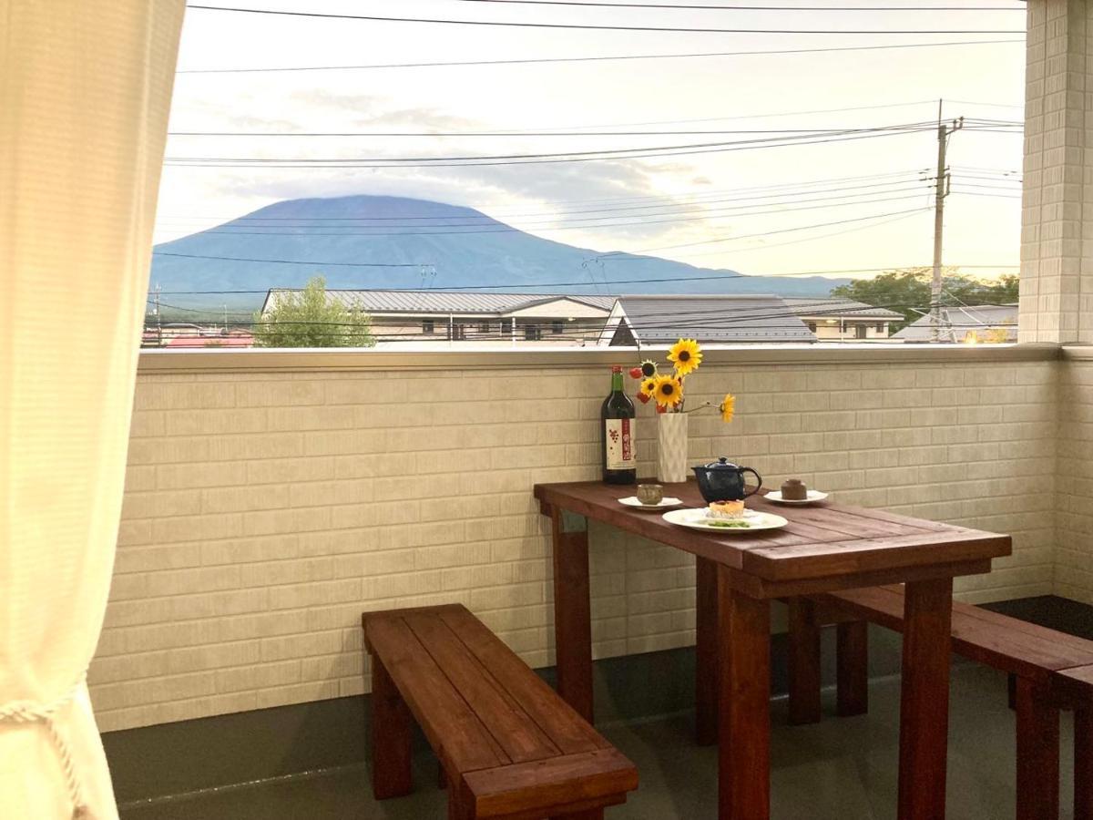 宝栄villas House A棟b棟 فوجيكاواجوتشيكو المظهر الخارجي الصورة